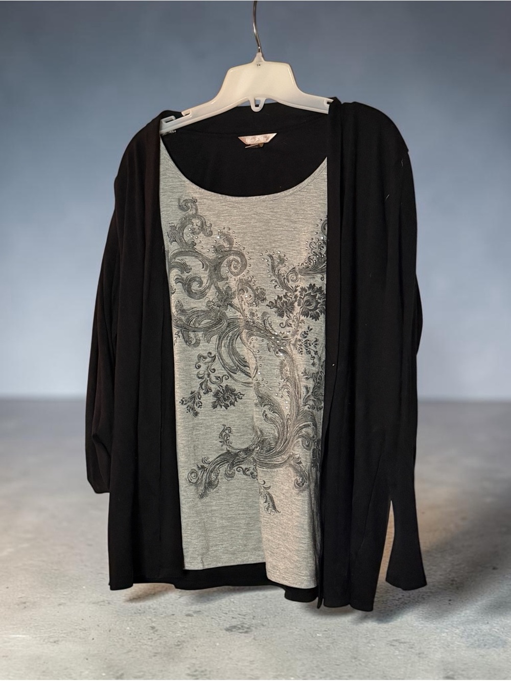 White Stag Black Open-Front Cardigan with Gray Printed Scoop Tank